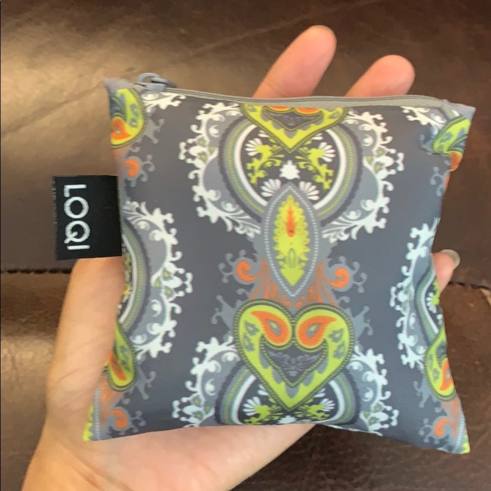 Loqi paisley packable tote